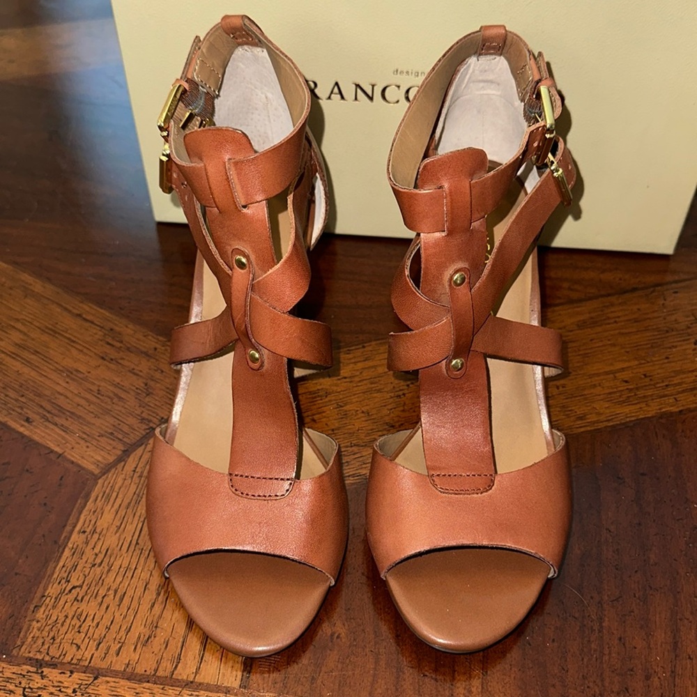 Women’s size 8 Franco Sarto chunk 3in heels-new- never worn